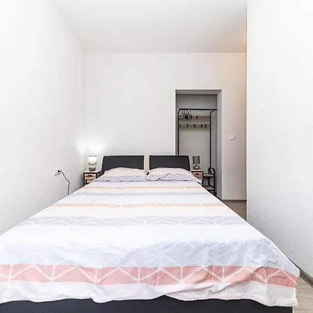 Appartamento In Kastel Luksic With Wifi *